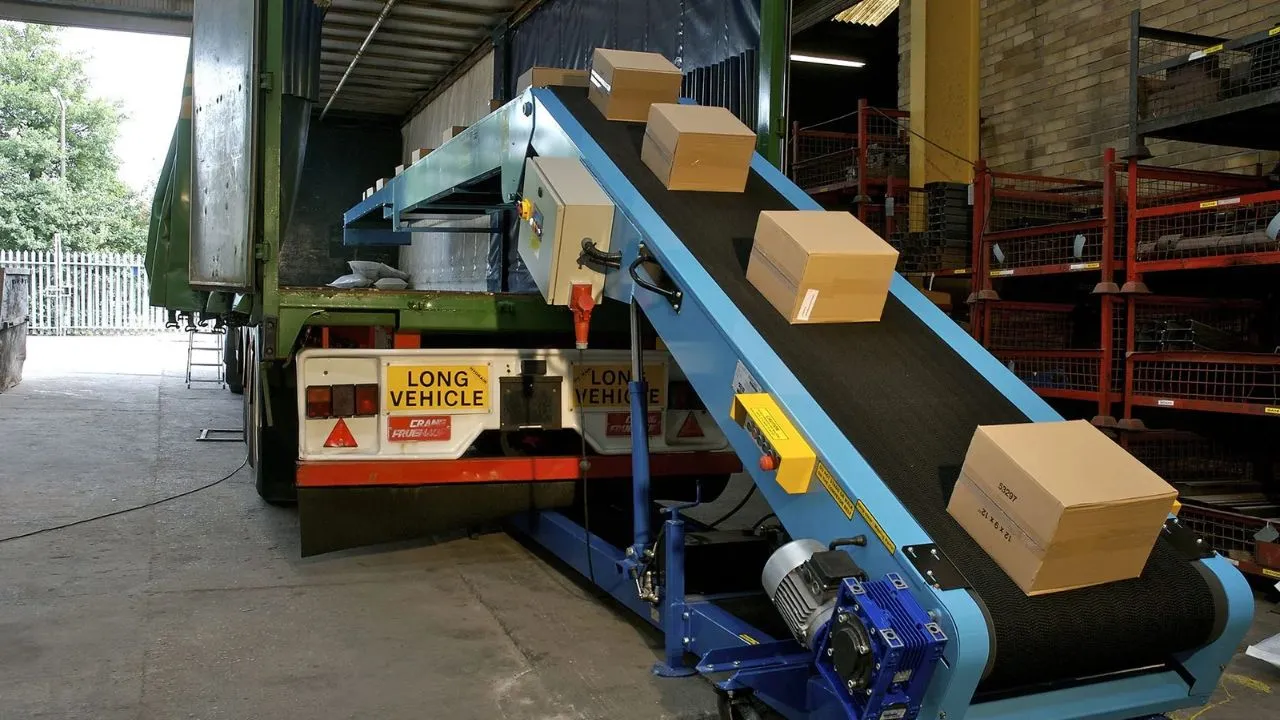 Telescopic Conveyors for Truck Loading